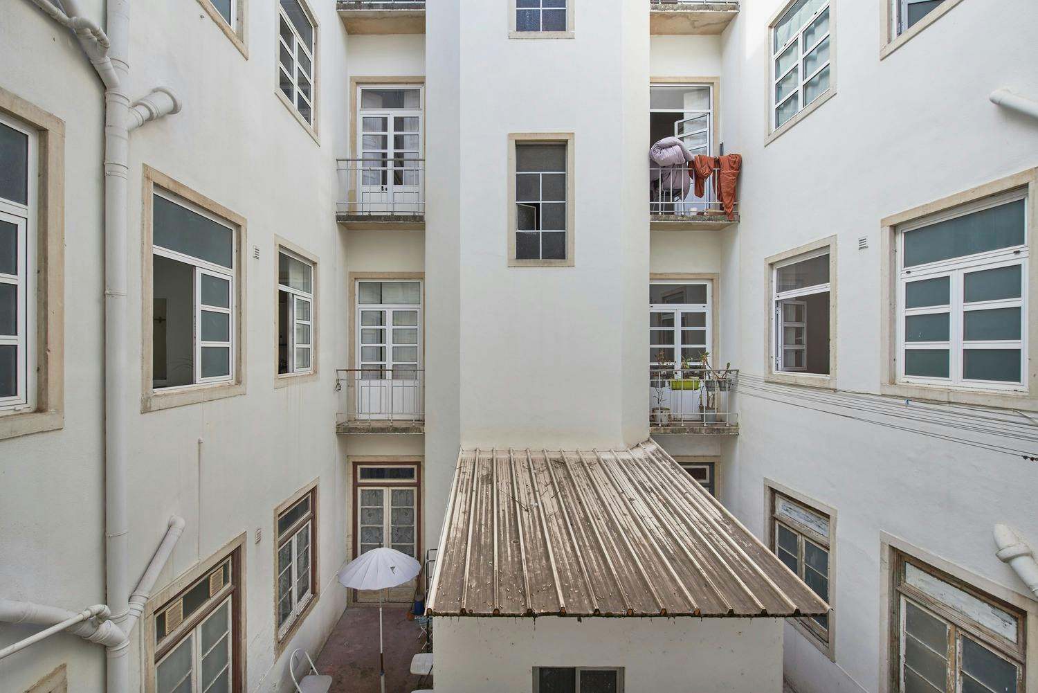 Apartment Lisbon, 180m² — photo 25