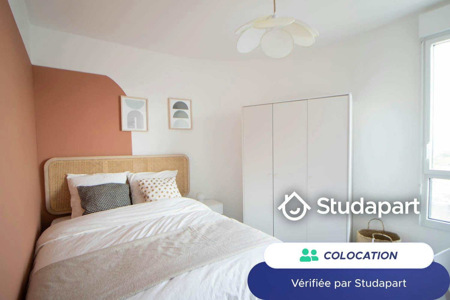 Private room for rent for €605 per month in Villeurbanne, Cours Émile Zola