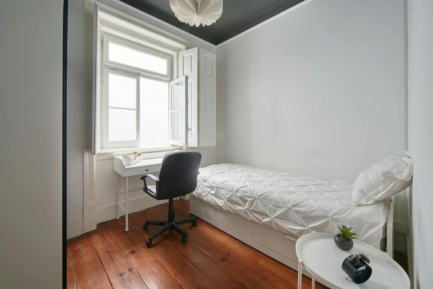 Avenida Duque d'Ávila, Lisbon preview