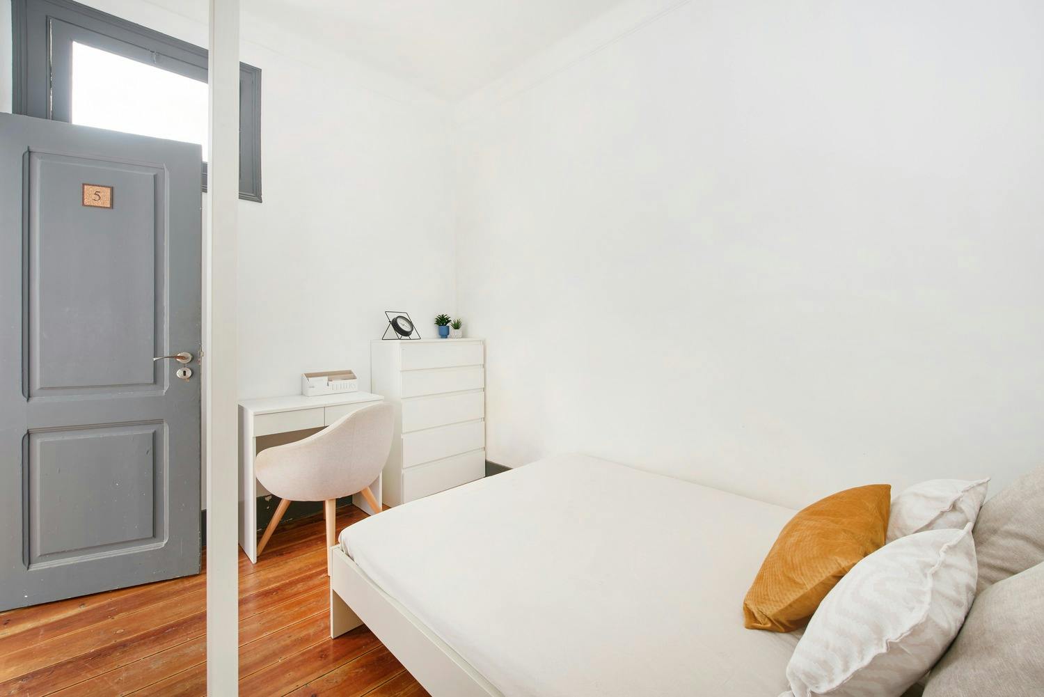 Avenida Duque d'Ávila, Lisbon preview