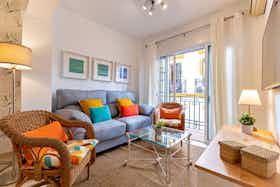 Apartment for rent for €1,850 per month in Sevilla, Calle Alfaqueque