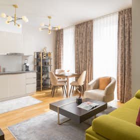 Apartment for rent for €1,963 per month in Vienna, Kürnbergergasse