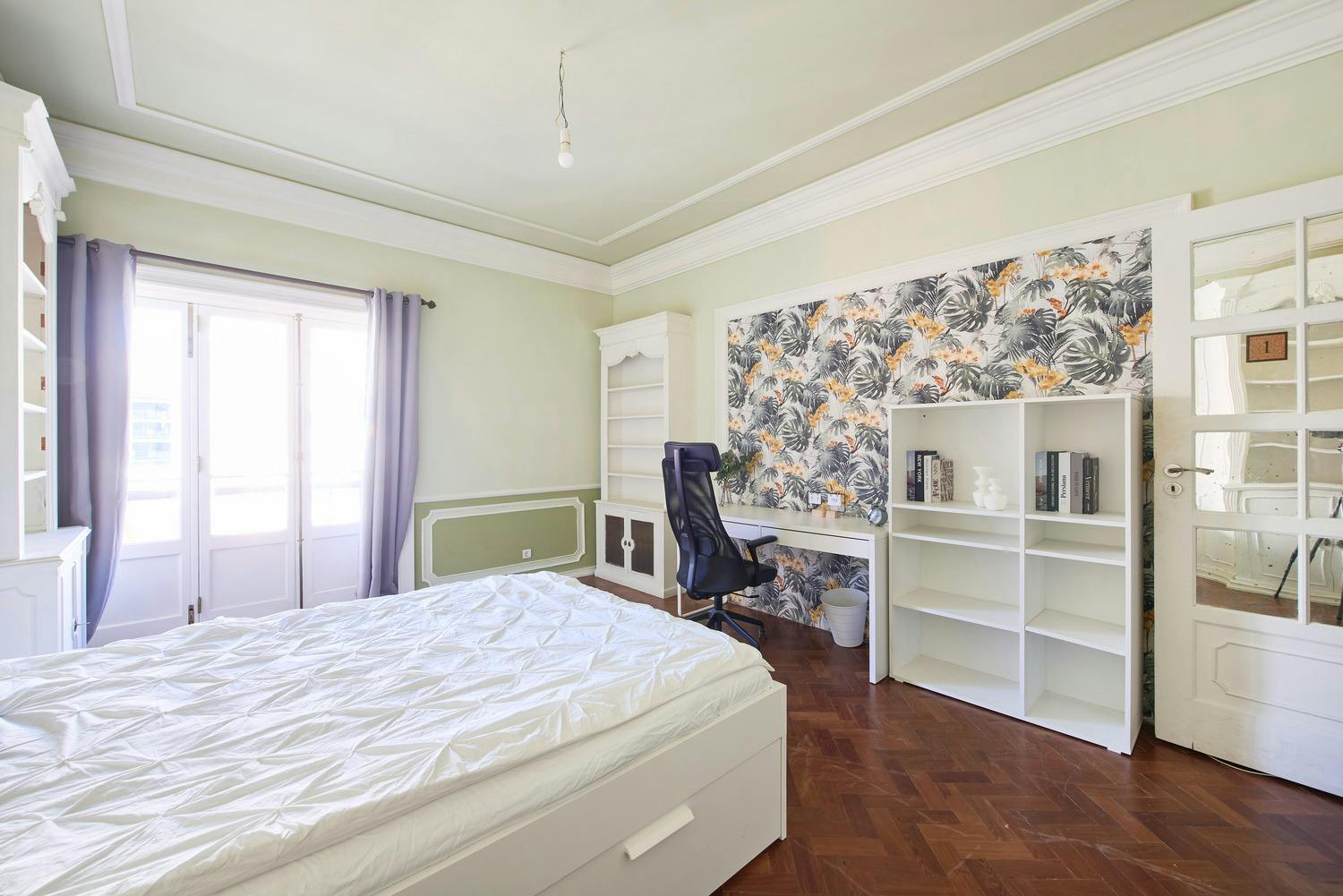 preview gallery tile