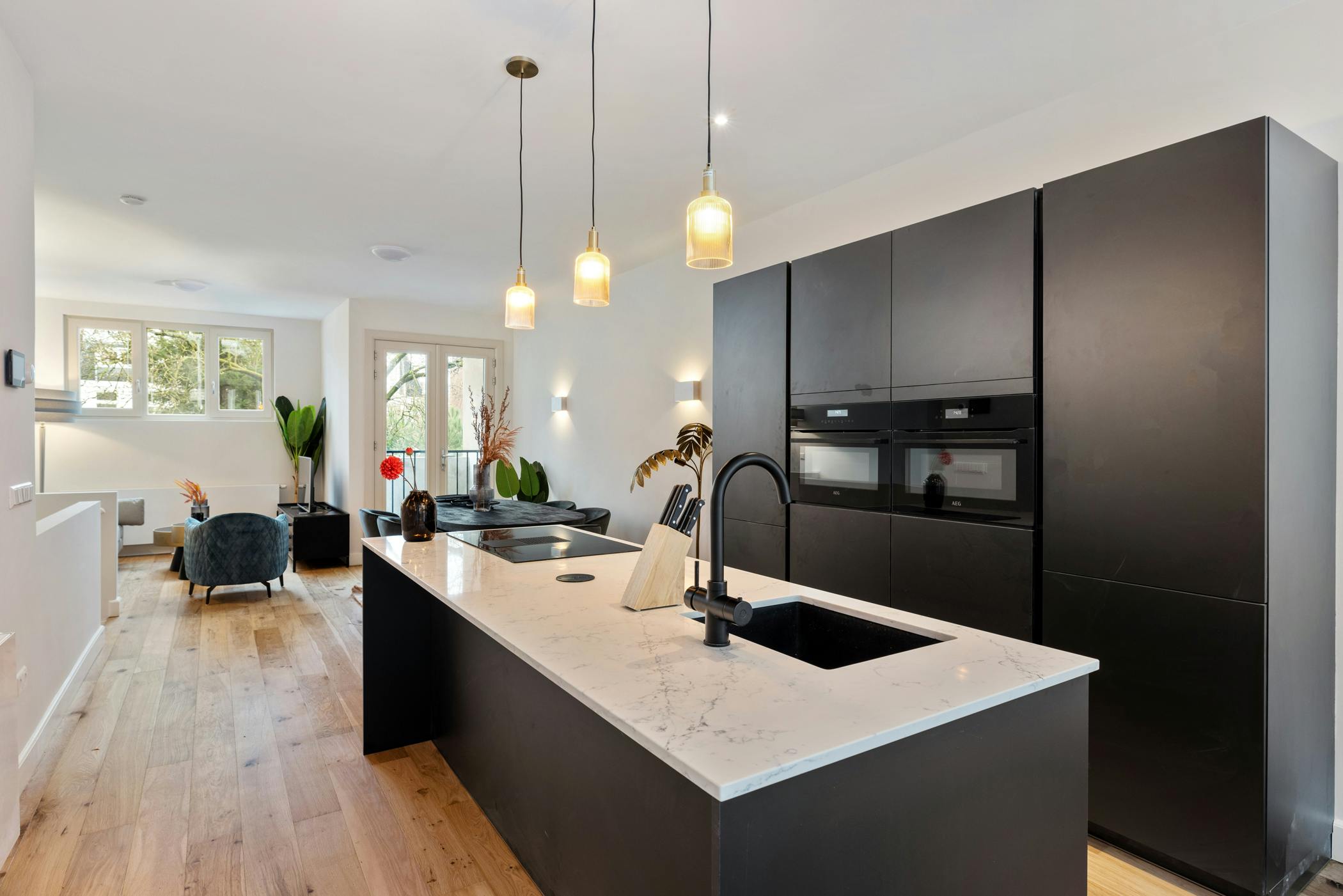 preview gallery tile