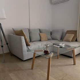 Lägenhet att hyra för 950 € i månaden i Vári, Rodou