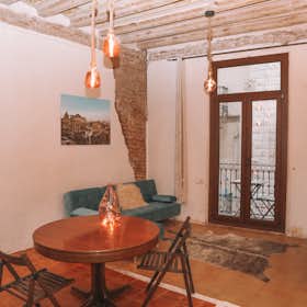 Apartment for rent for €1,700 per month in Barcelona, Carrer d'Escudellers