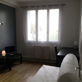 Private room for rent for €480 per month in Villeurbanne, Rue de Venise
