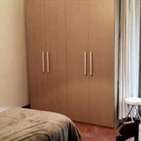 Отдельная комната сдается в аренду за 400 € в месяц в Piacenza, Viale dei Patrioti