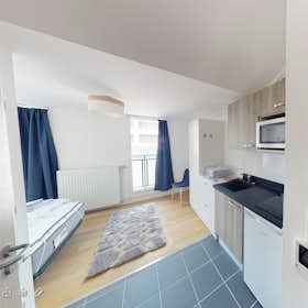 Private room for rent for €711 per month in Nantes, Boulevard de la Prairie au Duc