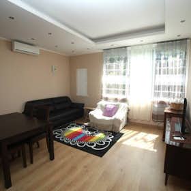Apartment for rent for €1,600 per month in Santarém, Largo Comendador Paulino da Cunha e Silva