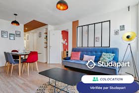 Private room for rent for €575 per month in Marseille, Rue de la Palud