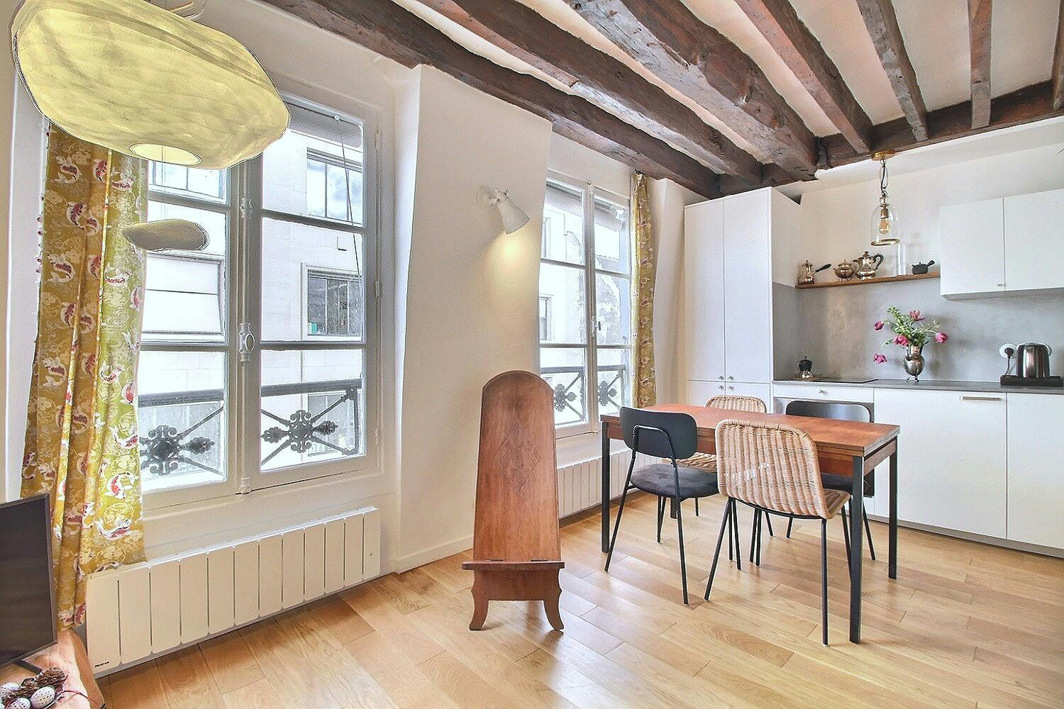 1-Bedroom Apartment in Rue Charles V, Paris (1318133) ROOM 1