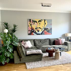 Apartment for rent for €2,400 per month in Berlin, Sebastianstraße