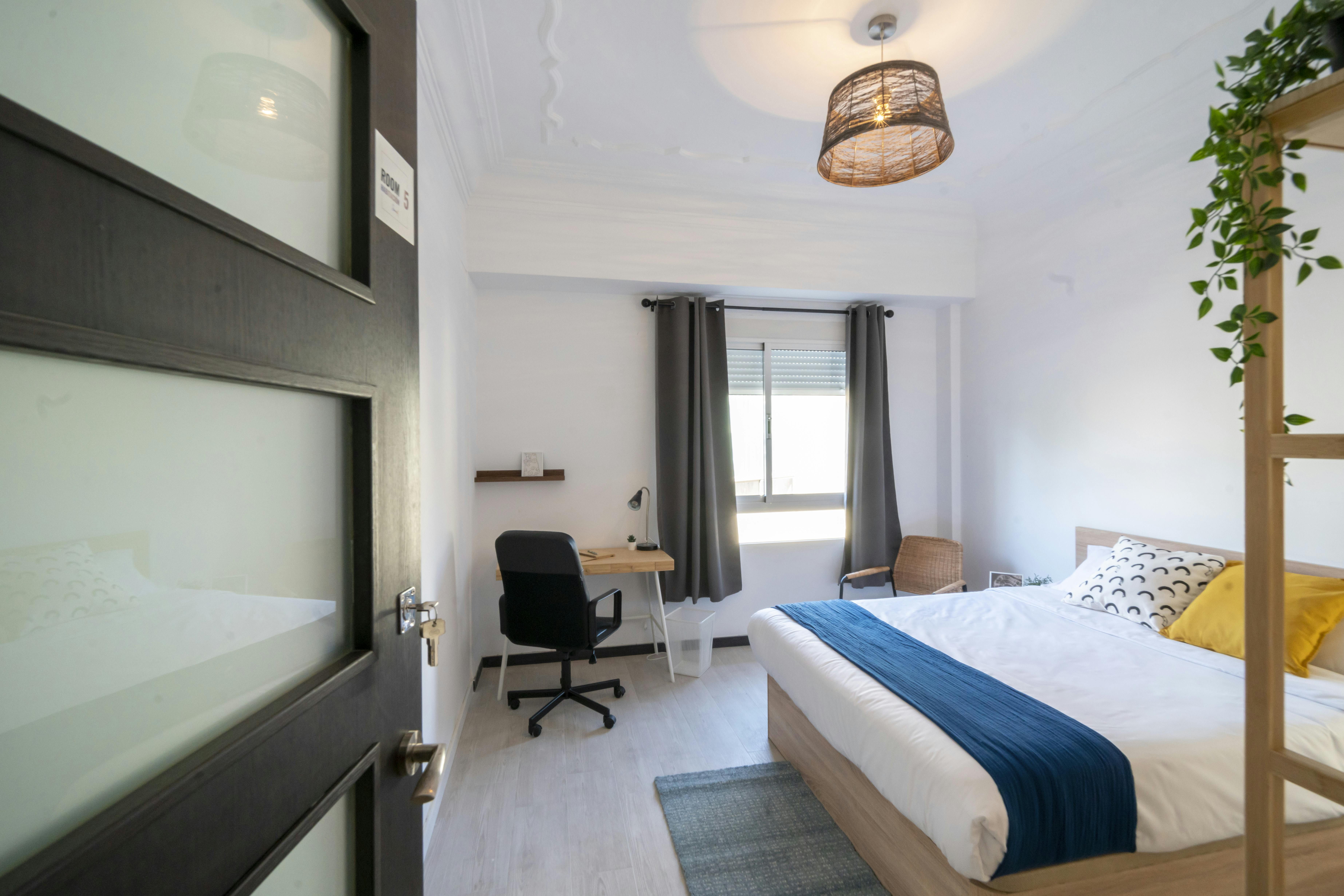 Calle Doctor Juan José Dominé, Valencia preview