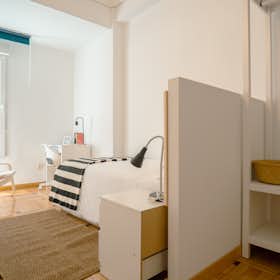 Private room for rent for €625 per month in Madrid, Calle de Joaquín María López