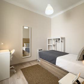 Private room for rent for €580 per month in Barcelona, Carrer de Verdi