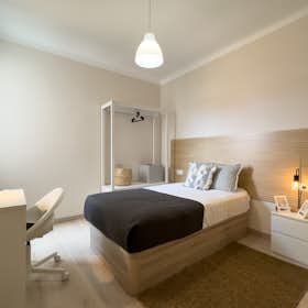 Private room for rent for €600 per month in Barcelona, Carrer de Verdi