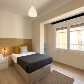 Private room for rent for €620 per month in Barcelona, Carrer de Verdi