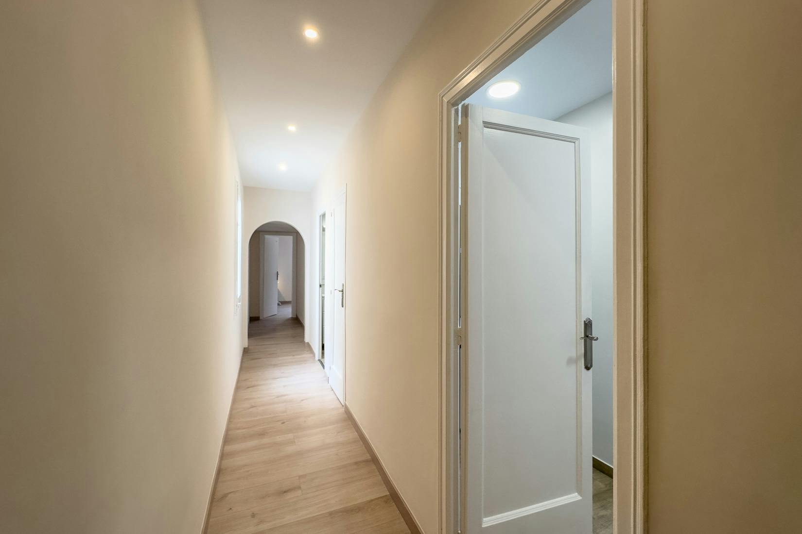 Apartment Barcelona, 97m² — photo 8