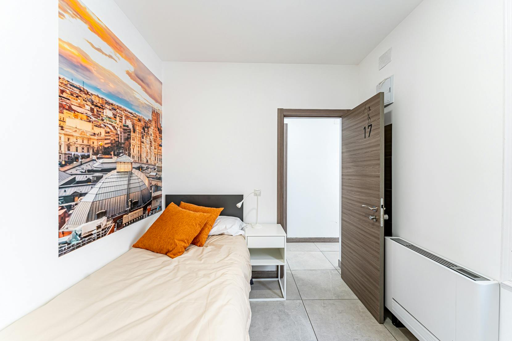 Calle del Arenal, Madrid preview