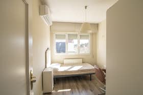 Отдельная комната сдается в аренду за 450 € в месяц в Pozuelo de Alarcón, Calle Burgos