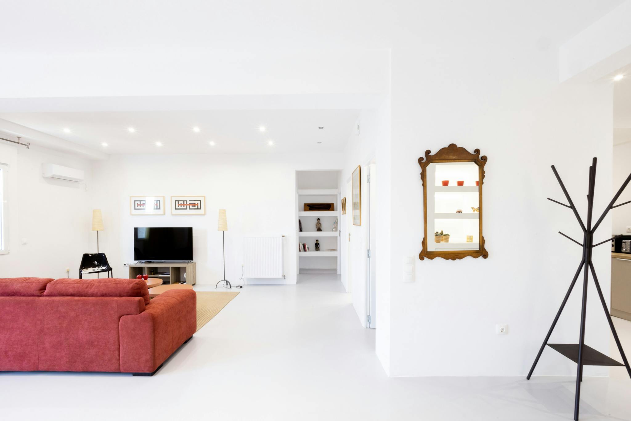 Farmakidou, Athens preview