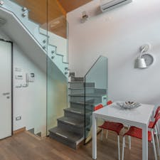 Apartment for rent for €1,800 per month in Bologna, Via Andrea Costa