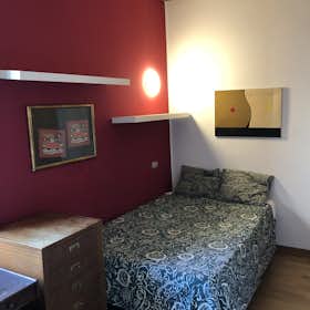 Private room for rent for €670 per month in Milan, Via Leopoldo Sabbatini