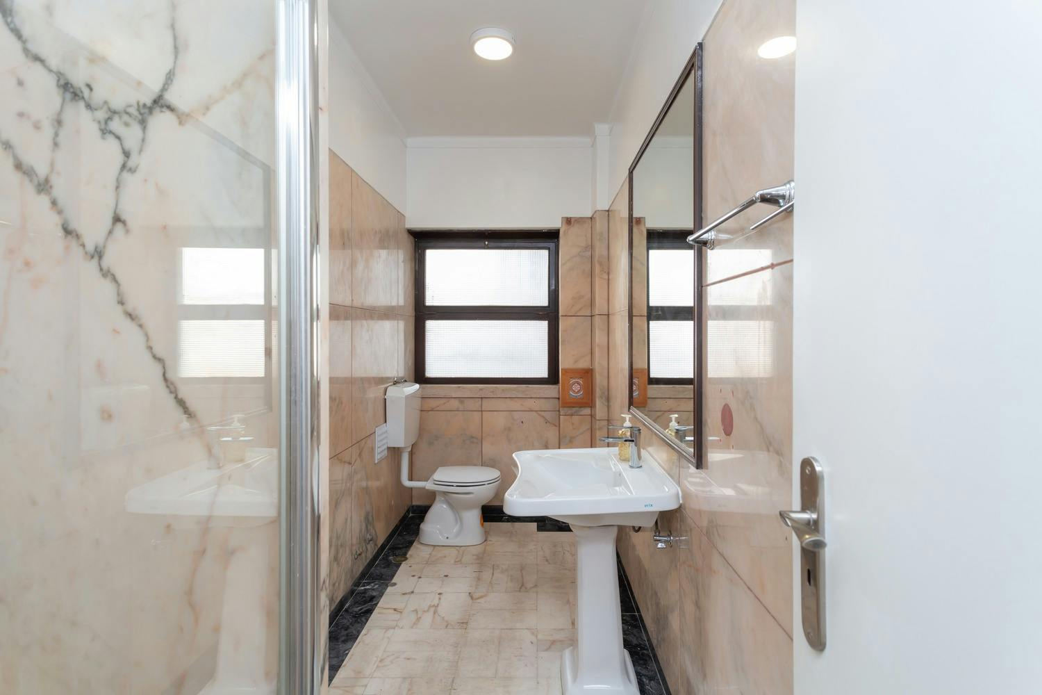 Apartment Lisbon, 280m² — photo 33