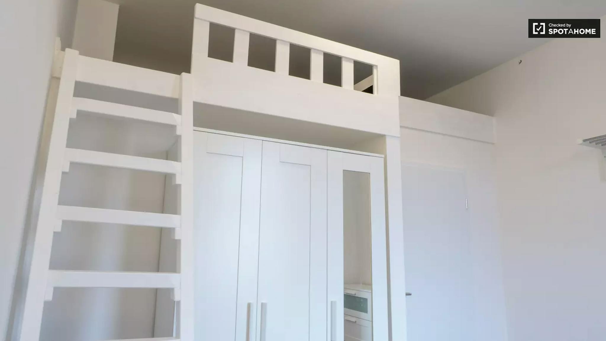 Reinickendorfer Straße, Berlin preview