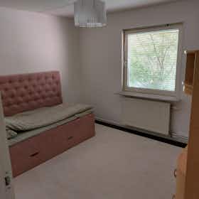 Private room for rent for SEK 5,705 per month in Flemingsberg, Mangårdsvägen