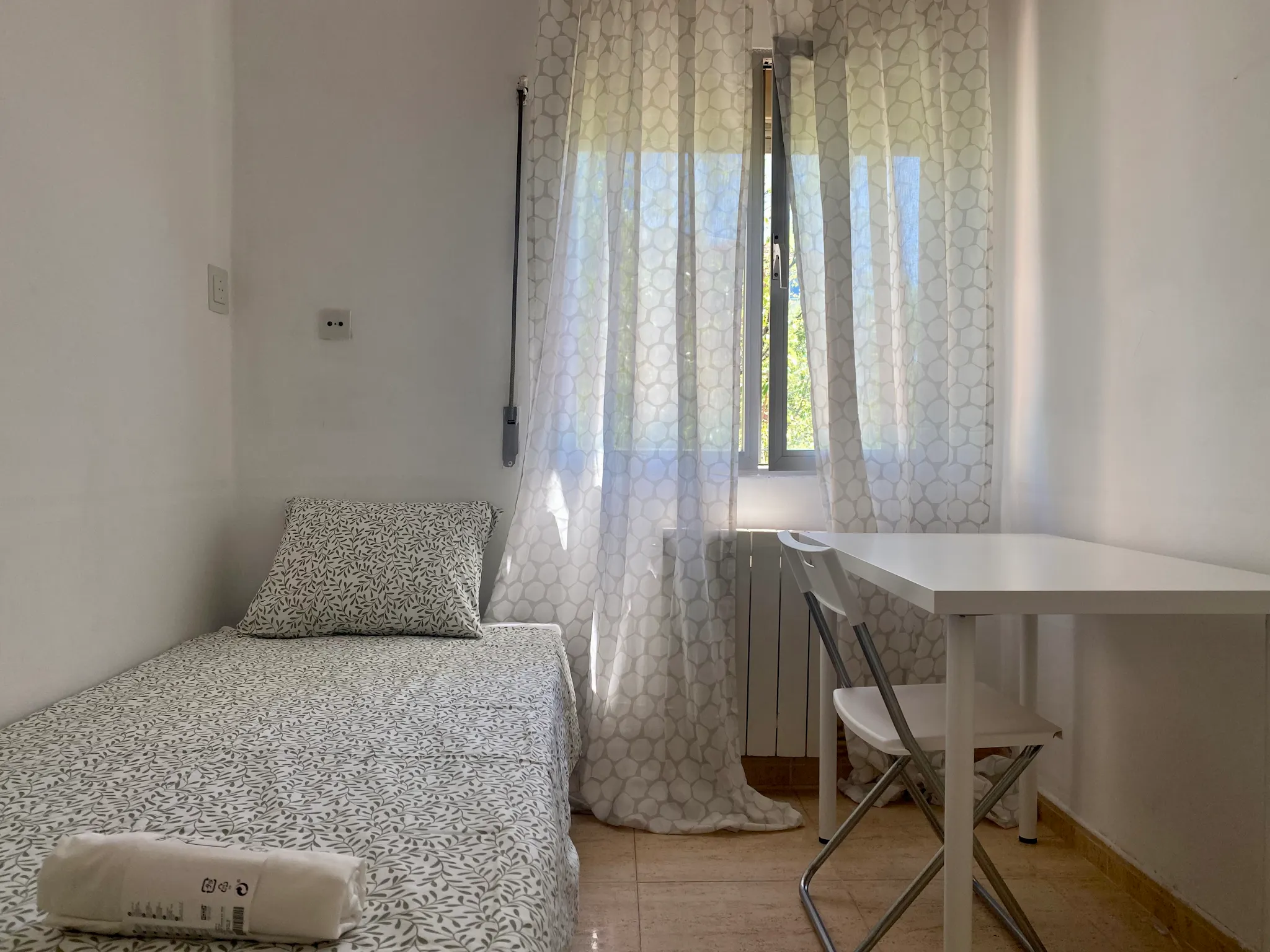 Private room in Plaza de Vulcano, Madrid (1322643) ROOM 1
