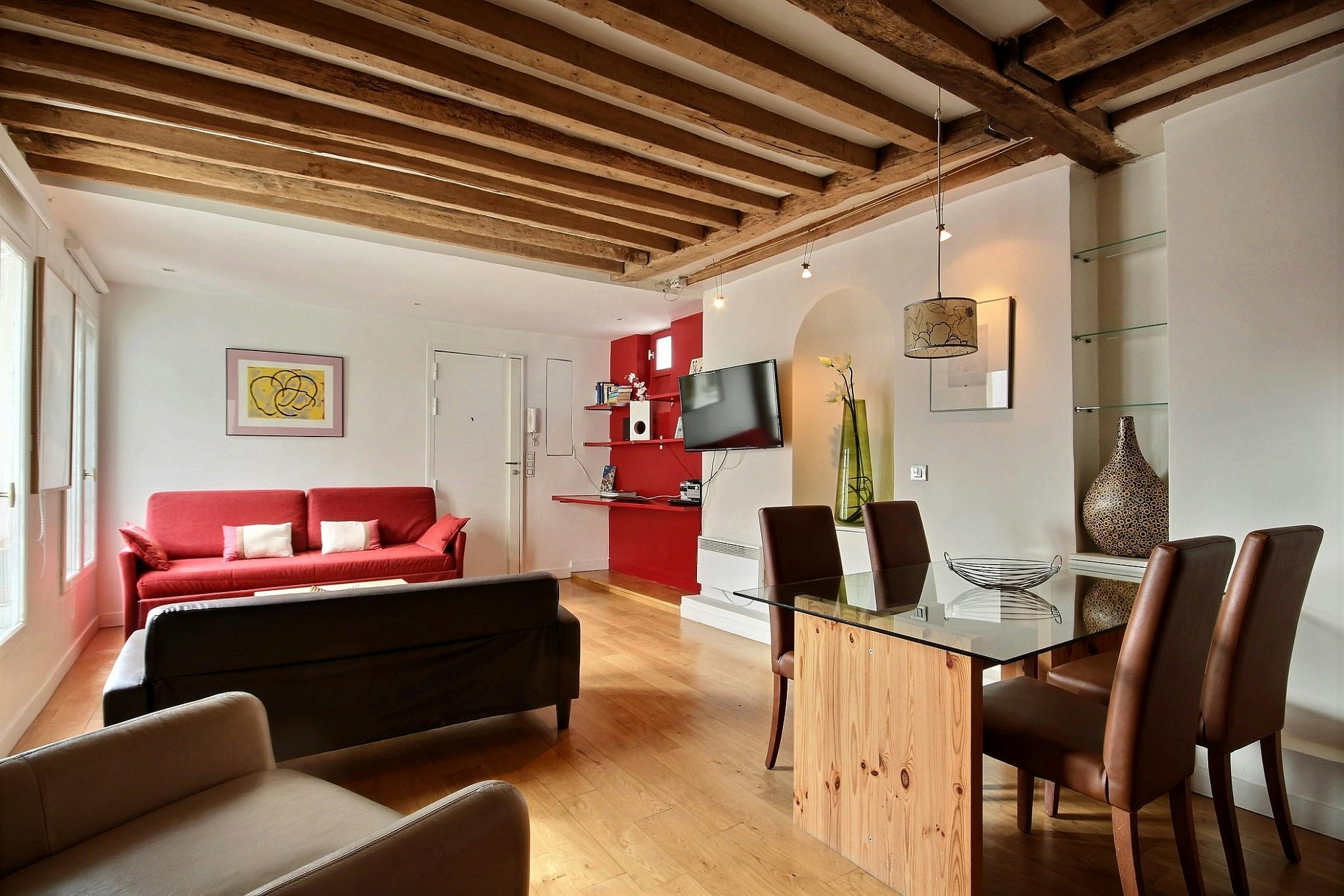 Rue du Temple, Paris preview