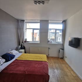 Wohnung for rent for 700 € per month in Brussels, Rue des Commerçants