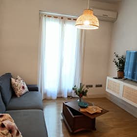Apartment for rent for €1,770 per month in Madrid, Calle del Amparo
