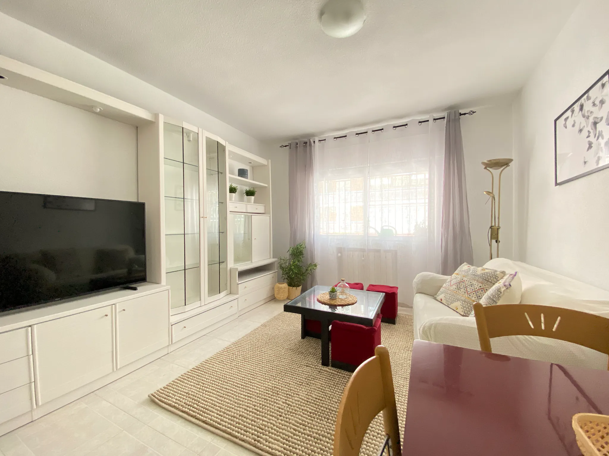 1-Bedroom Apartment in Calle de Nicaragua, Madrid (1326076) ROOM 2