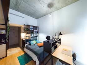 Studio for rent for €759 per month in Cascais, Rua Quinta da Lobita