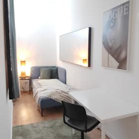Quarto privado for rent for € 749 per month in Munich, Nymphenburger Straße