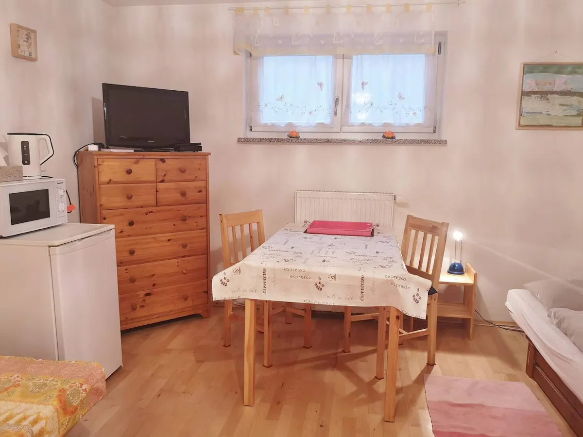 1-Bedroom House in Lassallestraße, Munich (1328943) ROOM