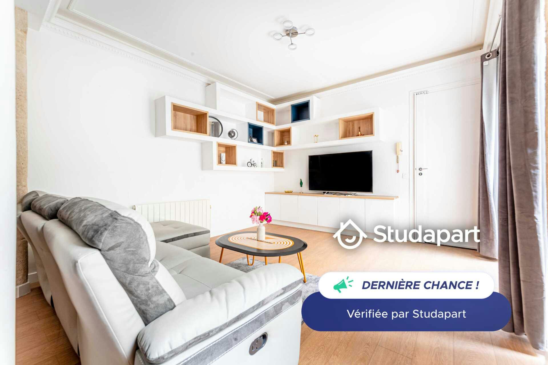 Apartment for rent for €4,100 per month in Paris, Rue de Ponthieu