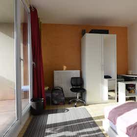 Chambre privée à louer pour 650 €/mois à Créteil, Rue Charpy
