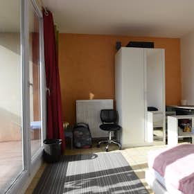Cameră privată de închiriat pentru 620 EUR pe lună în Créteil, Rue Charpy