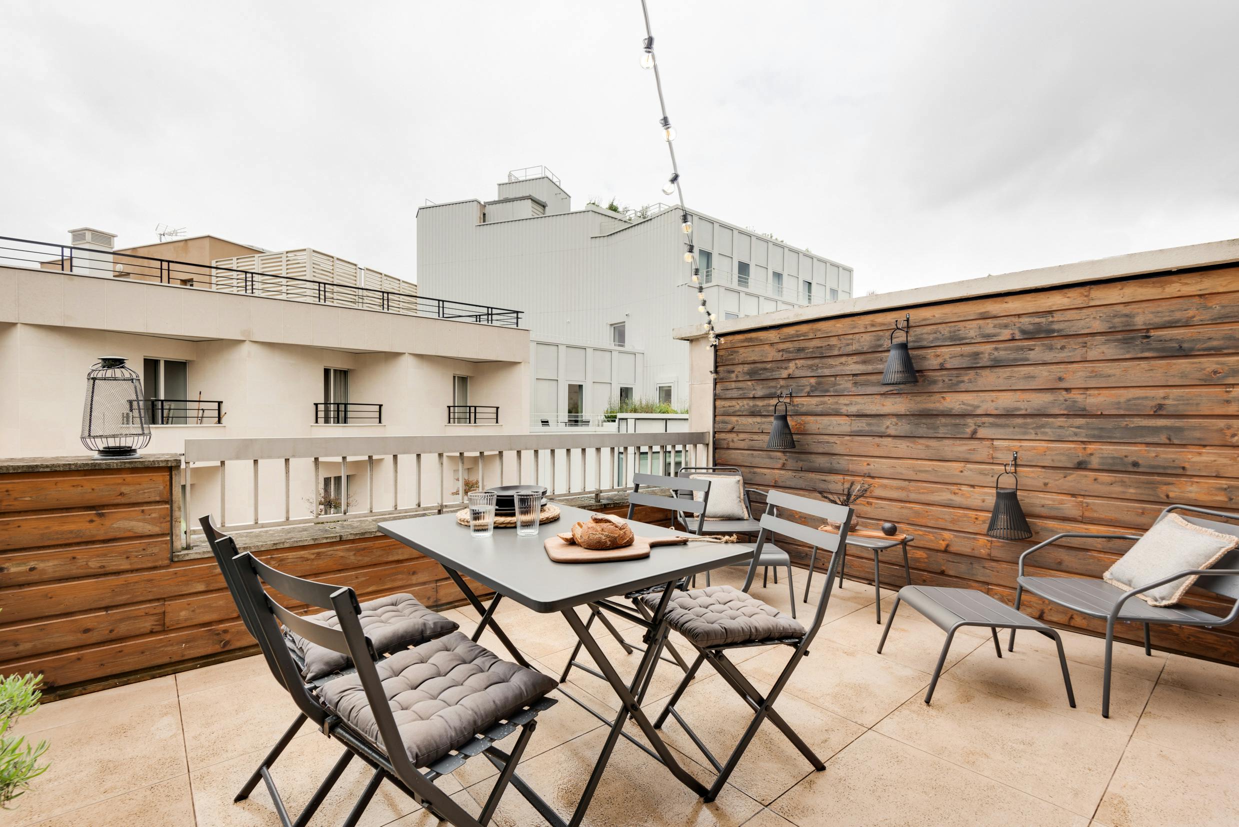 Apartment for rent for €4,533 per month in Paris, Rue Mérimée