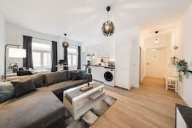 Apartment for rent for €1,950 per month in Berlin, Prinzenallee