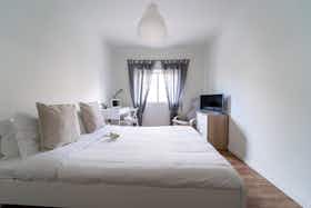 Отдельная комната сдается в аренду за 380 € в месяц в Braga, Rua José Alvares de Araújo