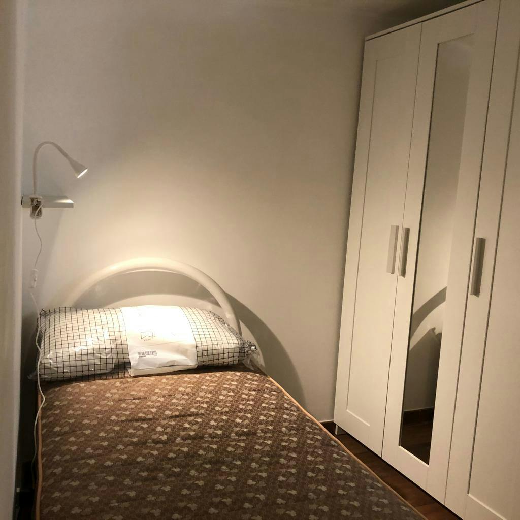 Vico Santa Maria della Purita, Naples