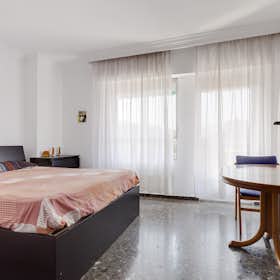 Private room for rent for €375 per month in Murcia, Ronda de Garay