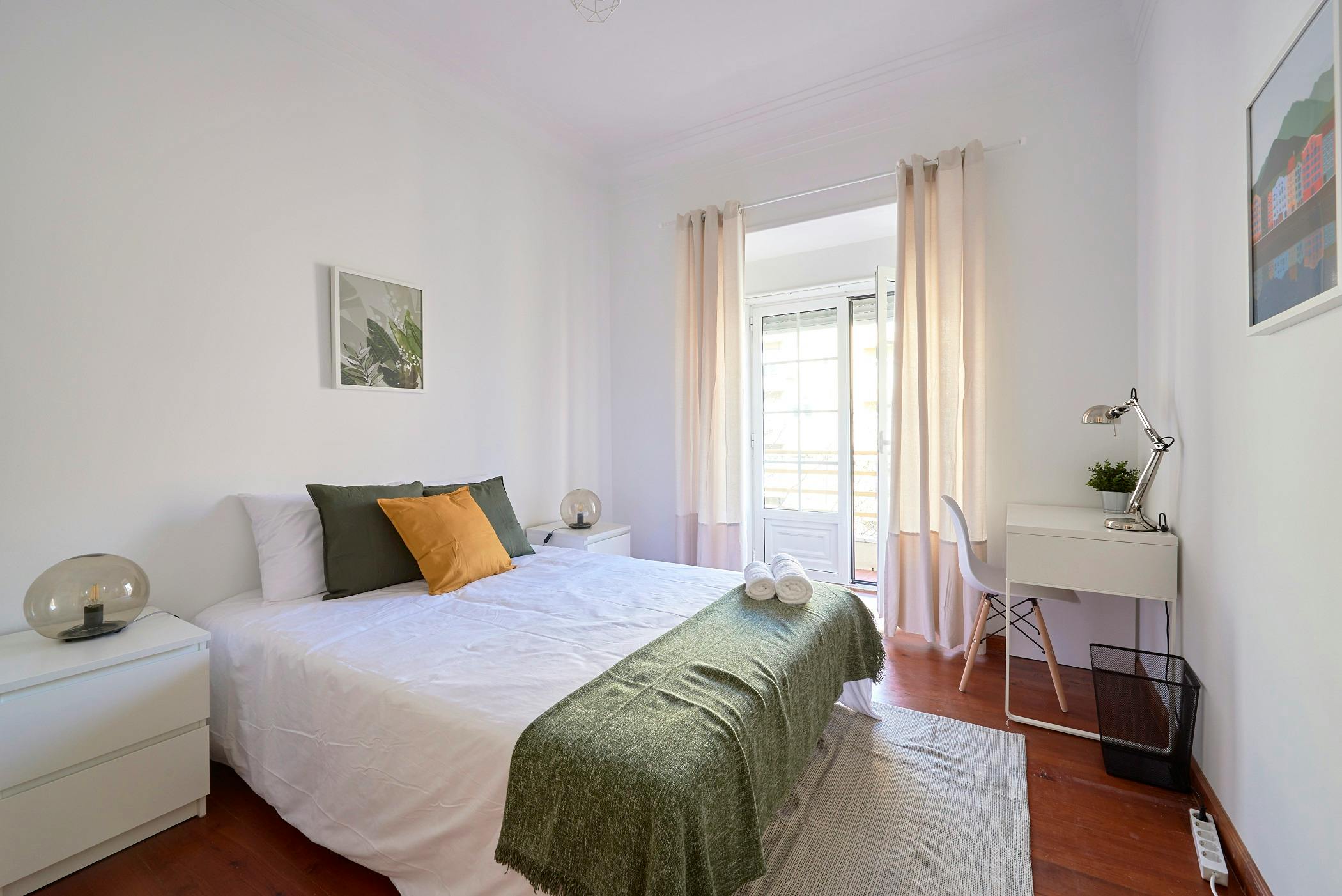 Private room for rent for €750 per month in Lisbon, Avenida João XXI