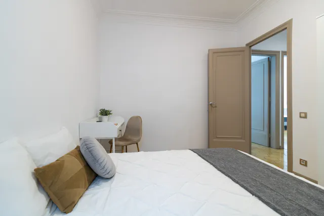 Private room in Carrer de Balmes, Barcelona (1331678) room image 2
