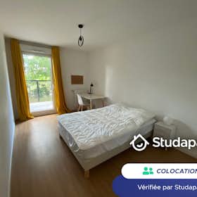 Private room for rent for €525 per month in Rennes, Avenue Germaine Dulac
